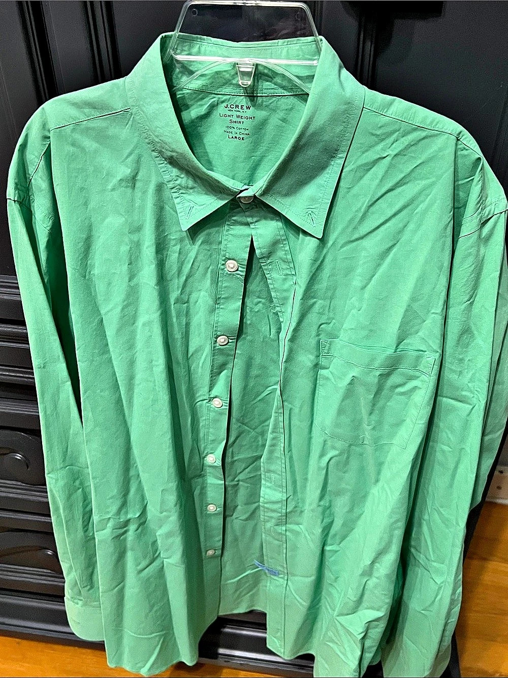 J.Crew Lightweight Shirt Button Down in Green Large